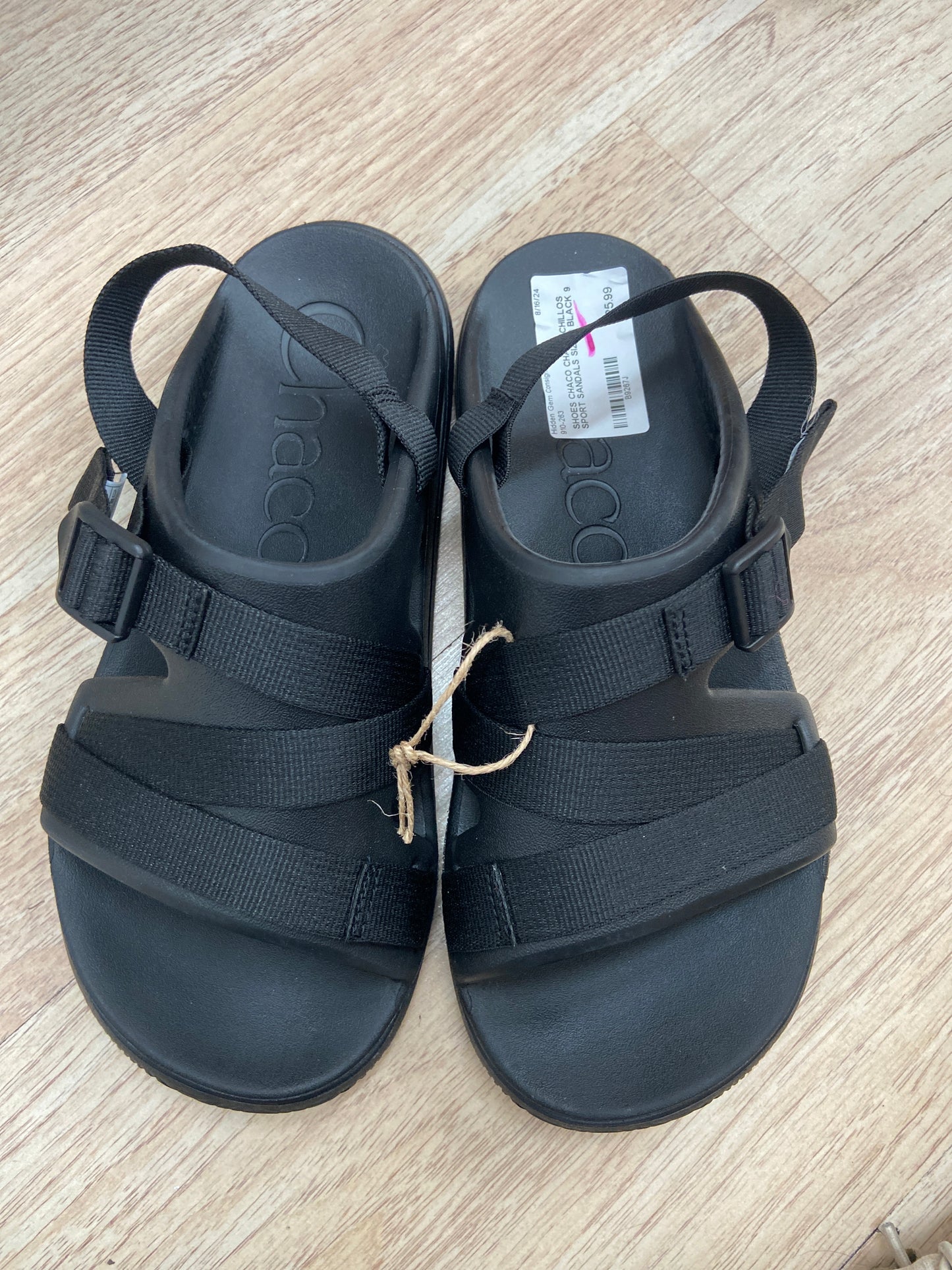 CHACO CHILLOS SPORT SANDALS SIZE 9