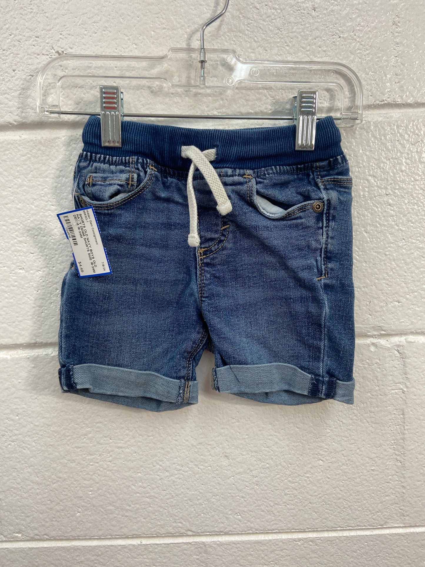 BOYS OLD NAVY DENIM SHORTS SIZE 18-24M