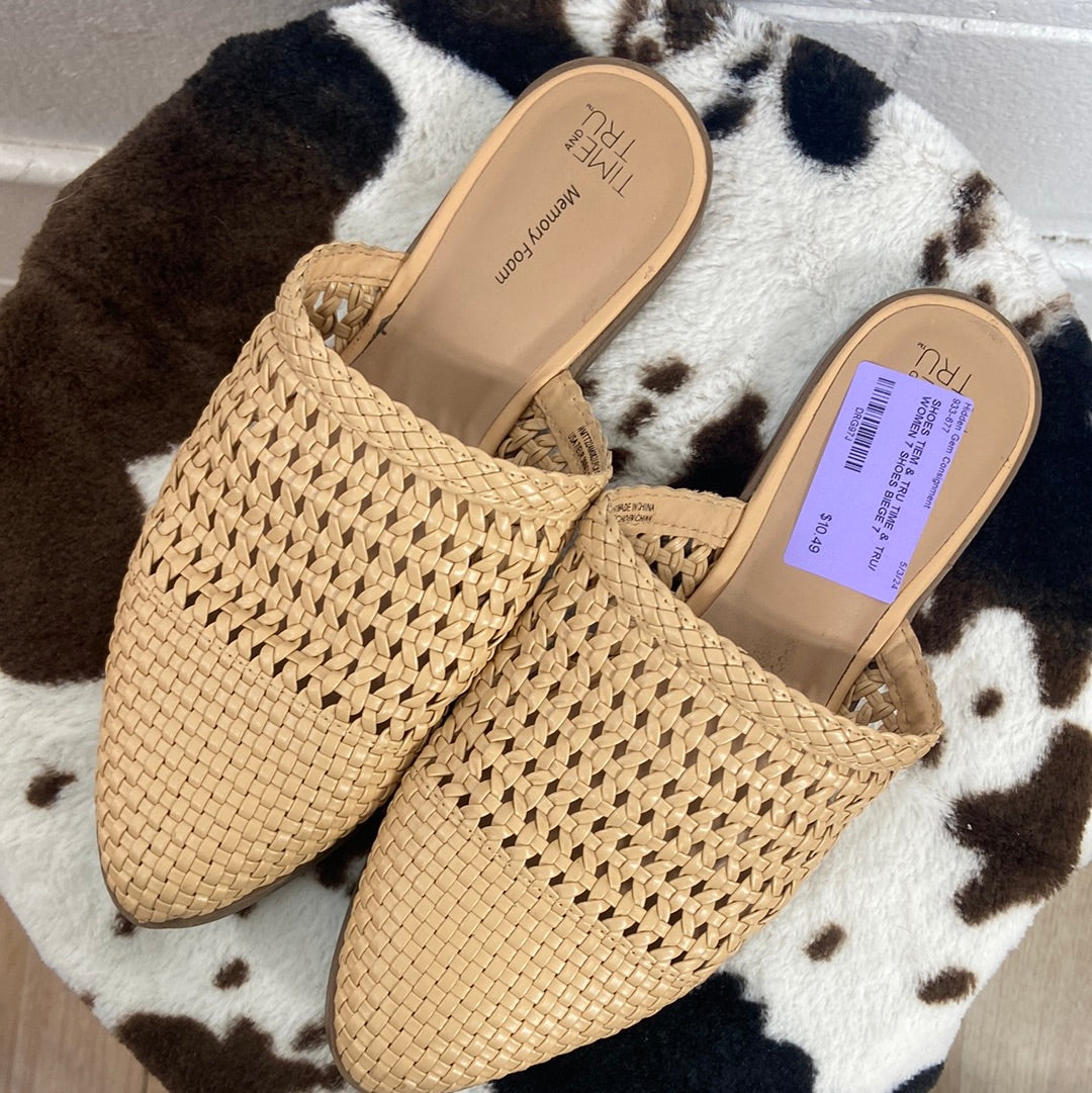 TIME & TRU/ WOMEN 7 SHOES