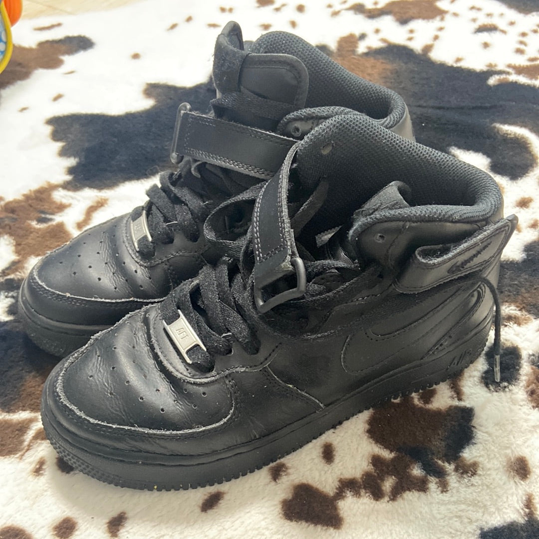 BOYS SIZE 4 NIKE AIR FORCE 1 HIGH TOP SHOES