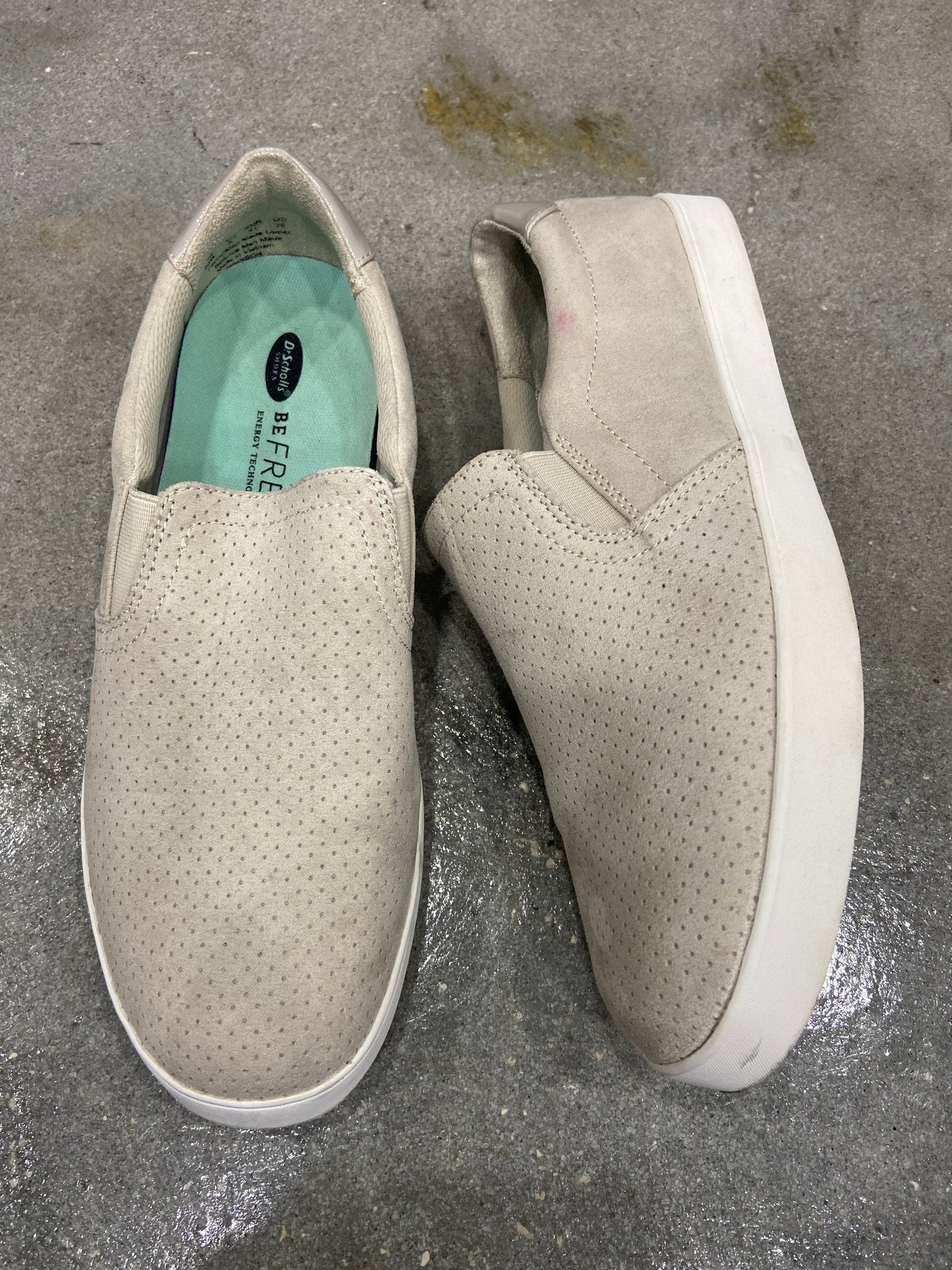 DR SCHOLLS SLIDE ON SHOES SIZE 10