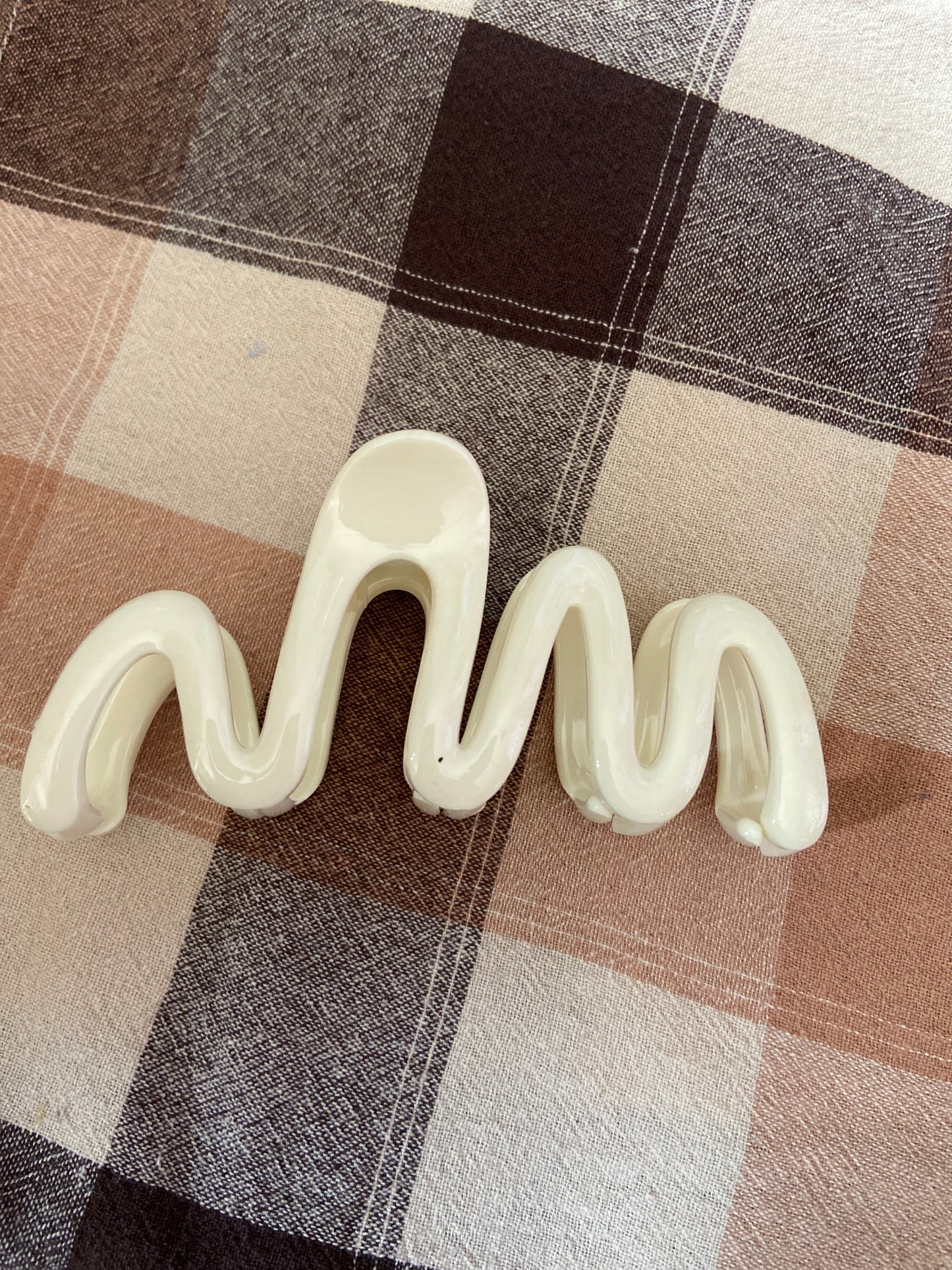 WHITE CLAW CLIP