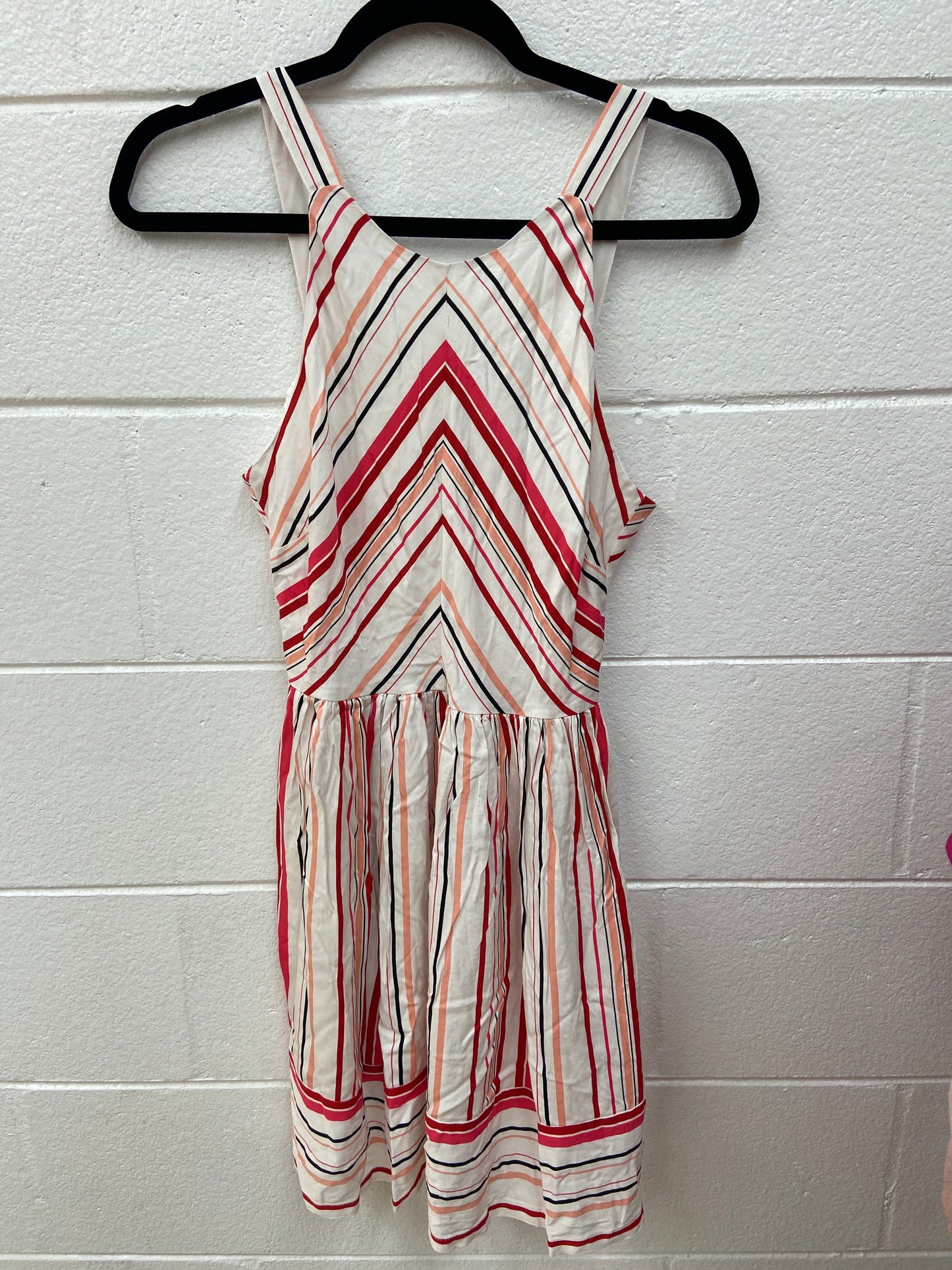 NWT BB DAKOTA 4 DRESS