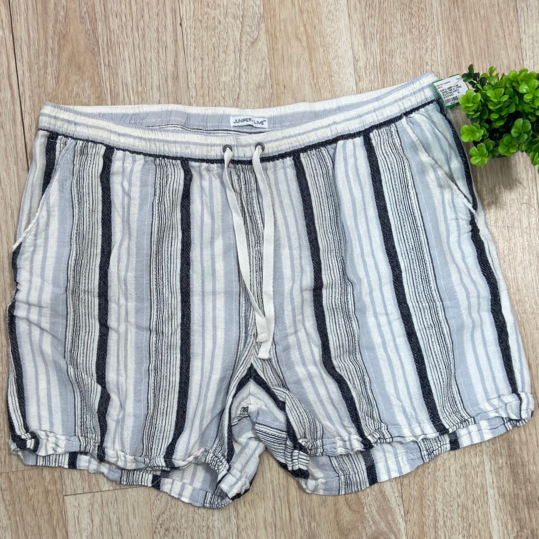 JUNIPER + LIME 1XL STRIPED DRAWSTRING SHORTS