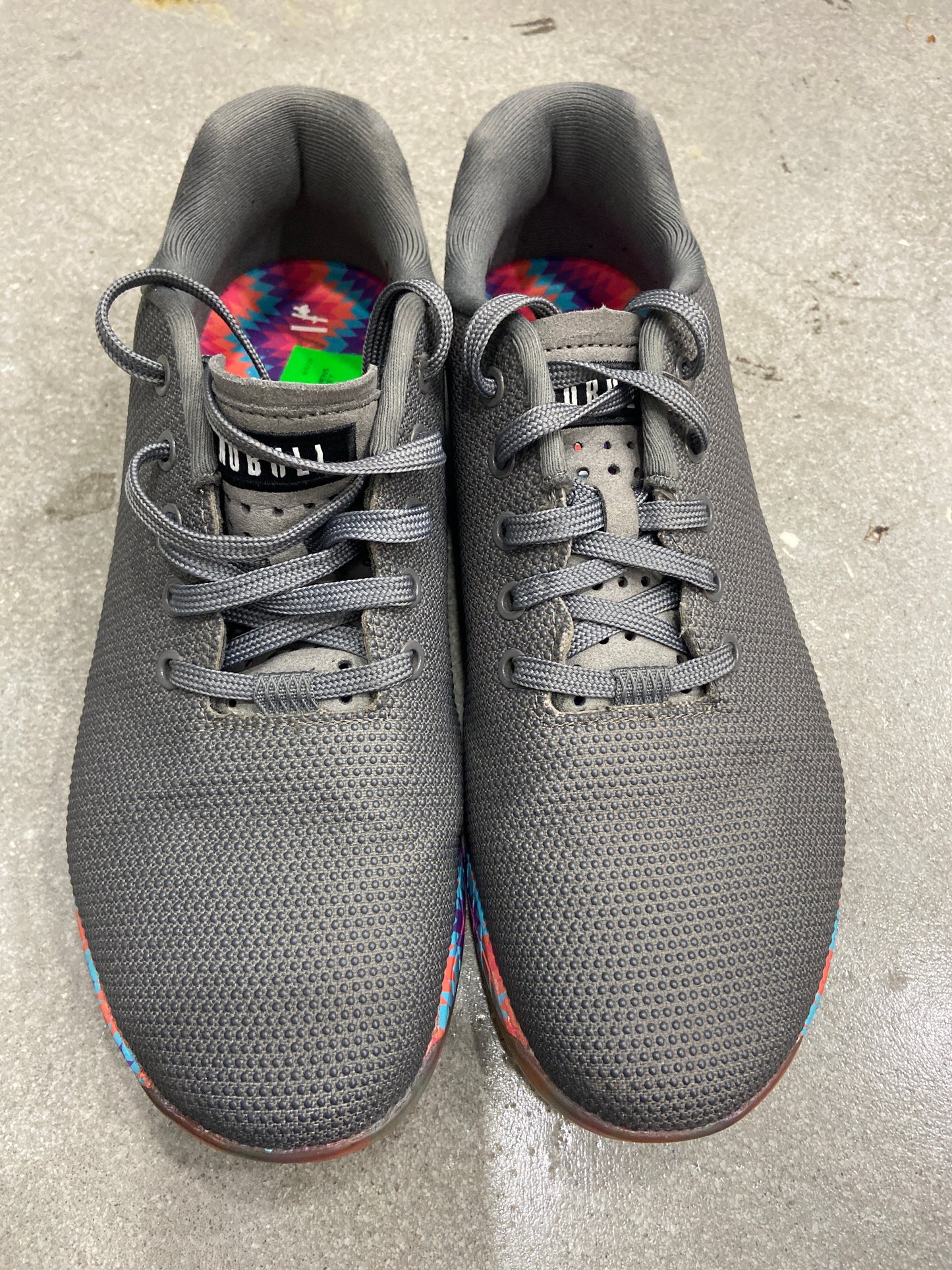 NO BULL MENS 10/WOMENS 11.5 SHOES