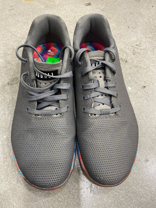 NO BULL MENS 10/WOMENS 11.5 SHOES