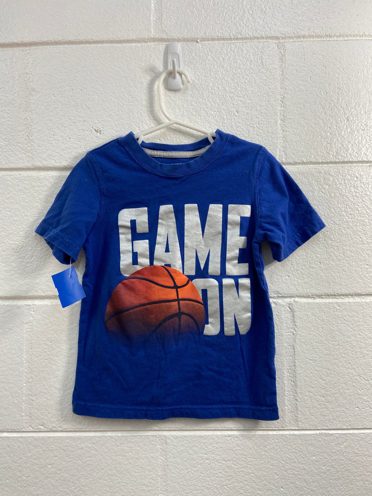 BOYS SIZE 4/5T CARTERS BASKET BALL GAME ON TOP
