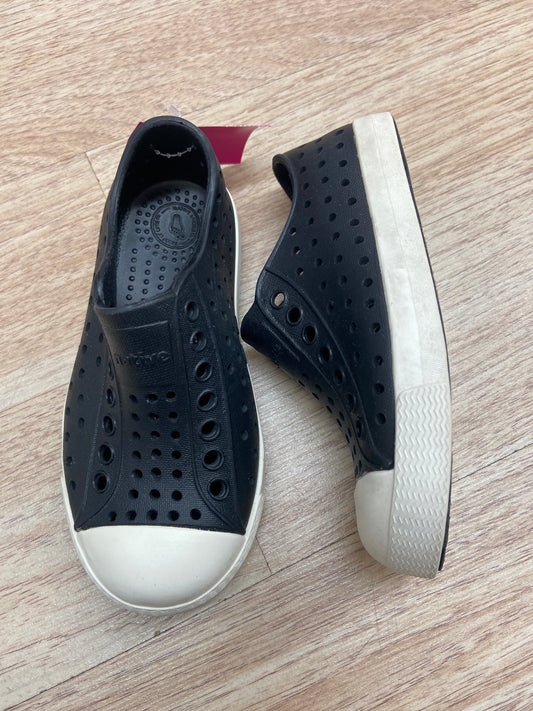 NATIVE/ BOYS 9 SHOE