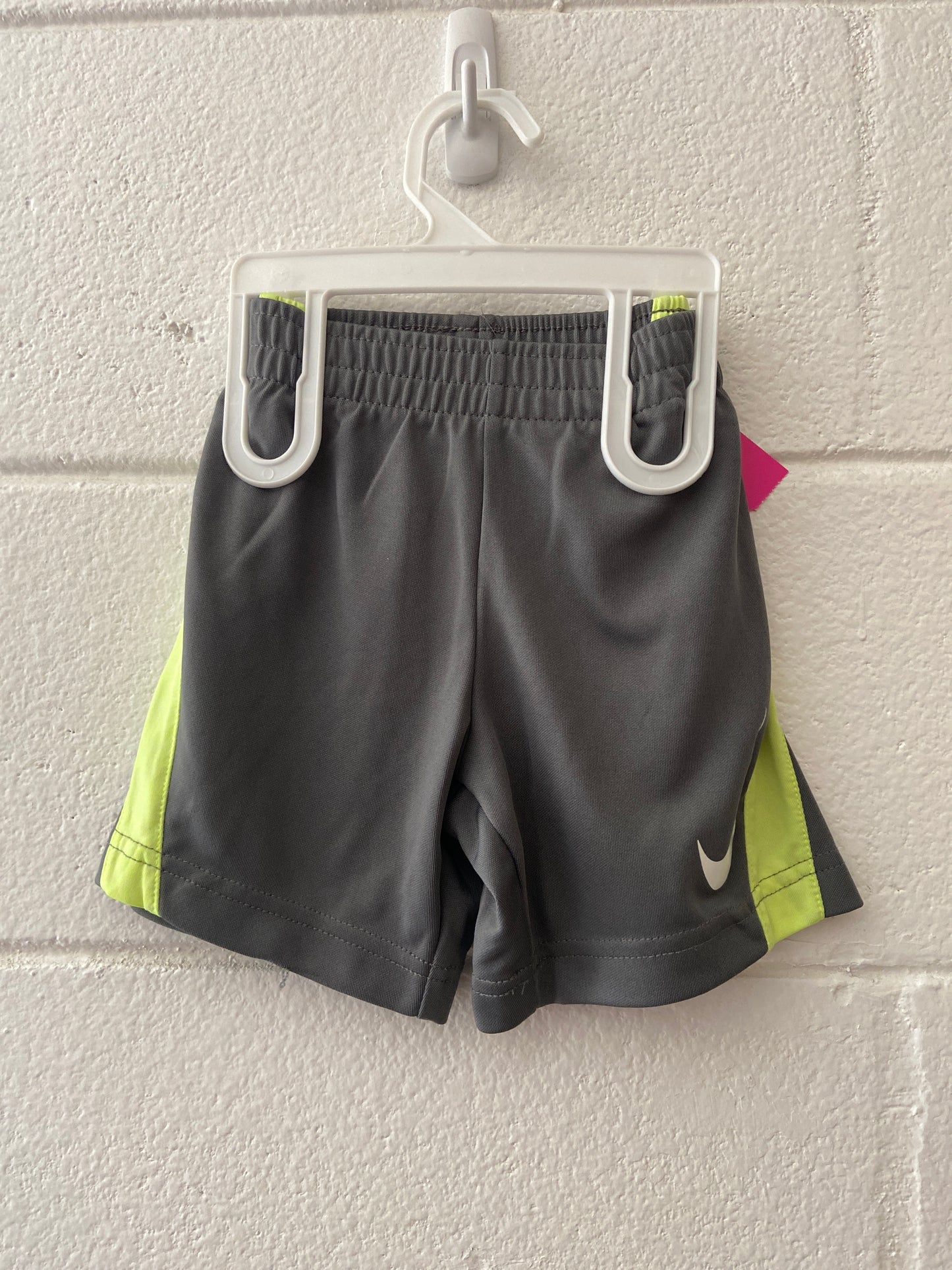 NIKE SHORTS BOYS 3T