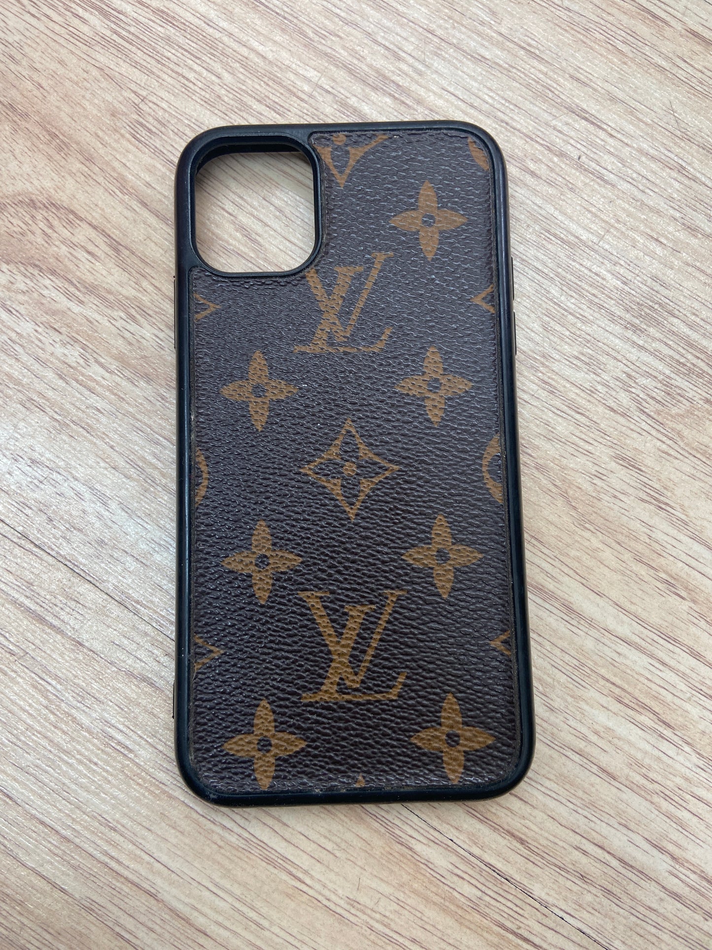 IPHONE 11 PHONE CASE