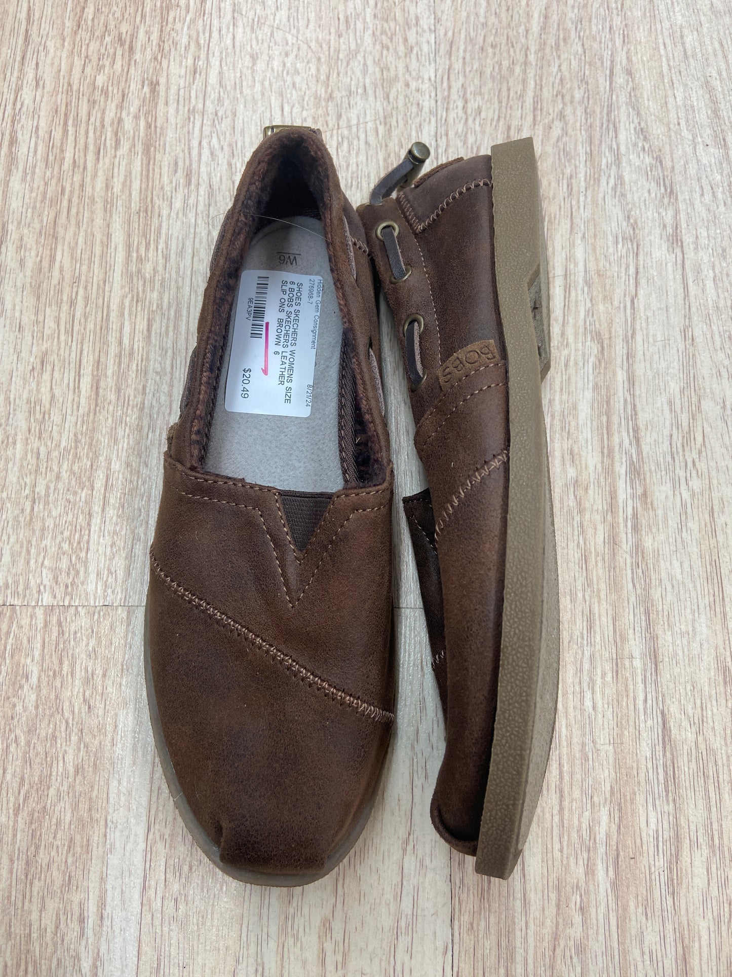 WOMENS SIZE 6 BOBS SKECHERS LEATHER SLIP ONS