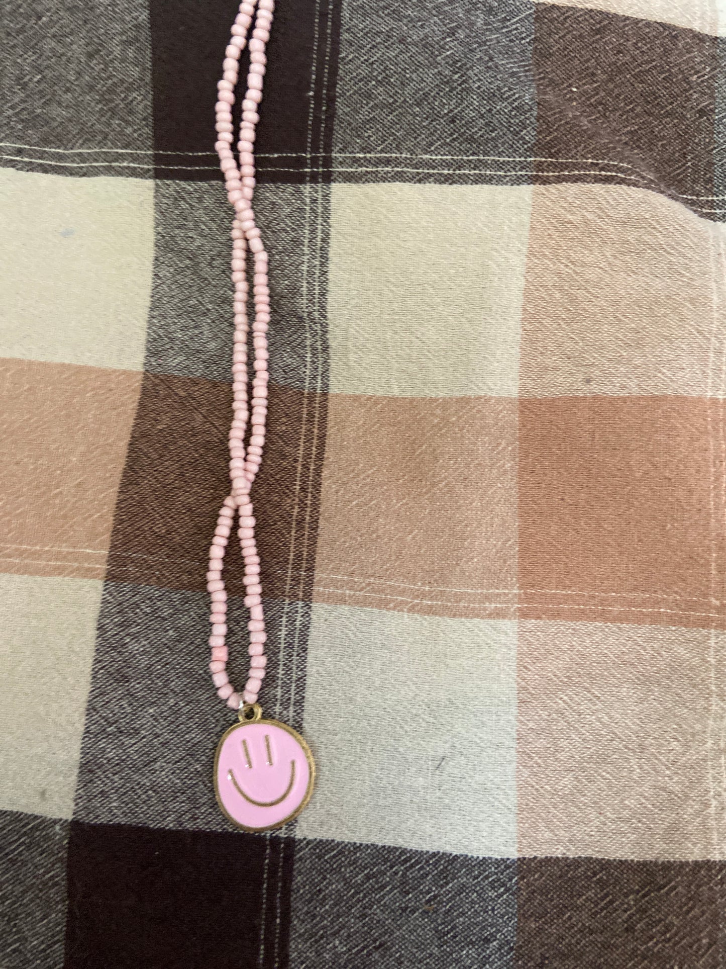 PINK SMILEY FACE NECKLEACE
