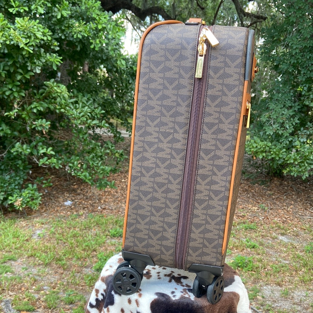 MICHAEL KORS MK TRAVEL TROLLY SUITCASE