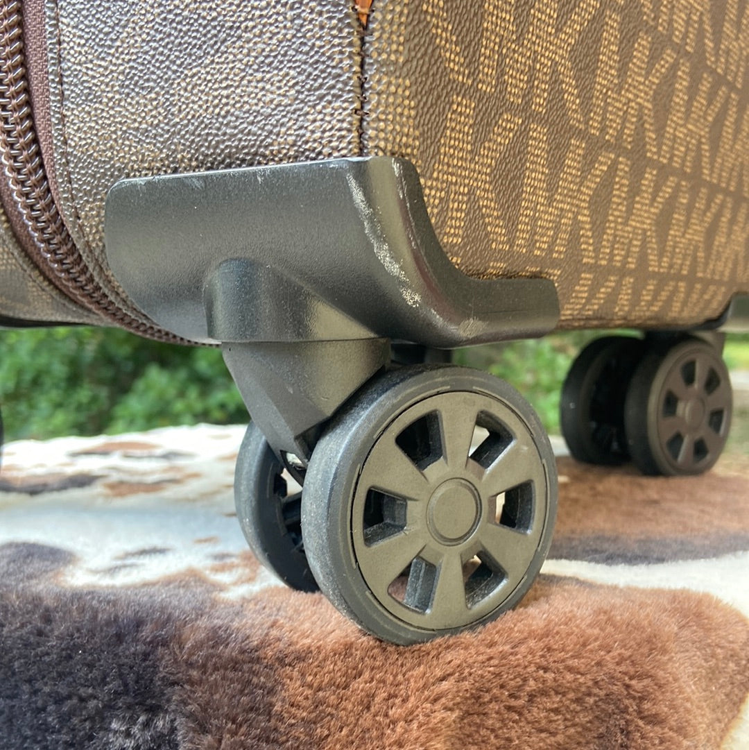 MICHAEL KORS MK TRAVEL TROLLY SUITCASE