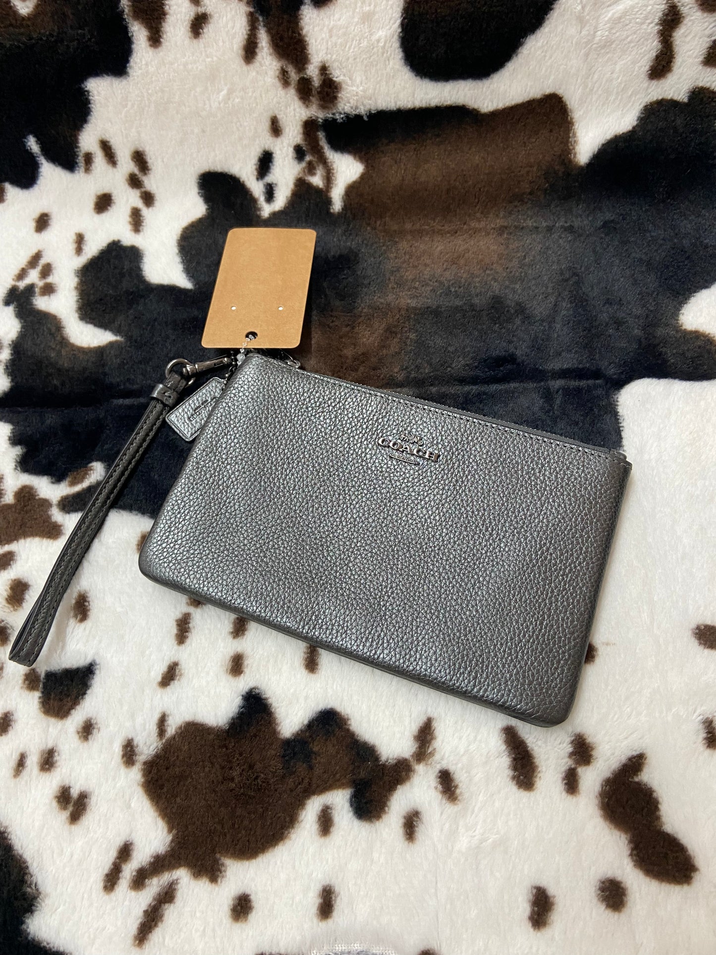 COACH EUC WRISTLET CLUTCH DARK GRAY